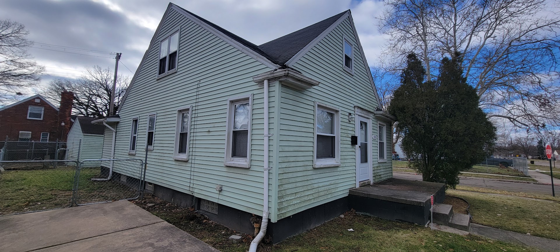 Property thumbnail image